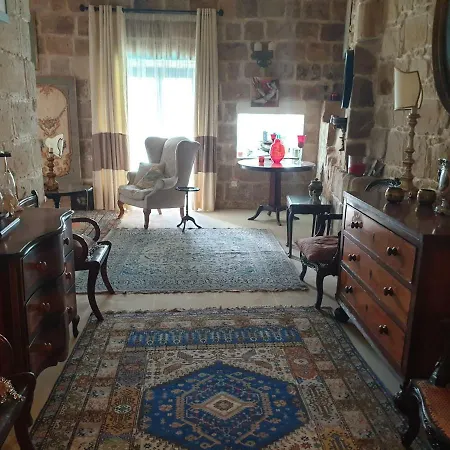 Luxuriously Renovated *
