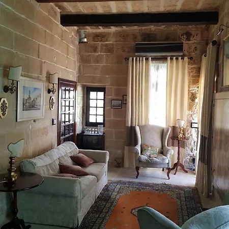 Luxuriously Renovated * Siggiewi